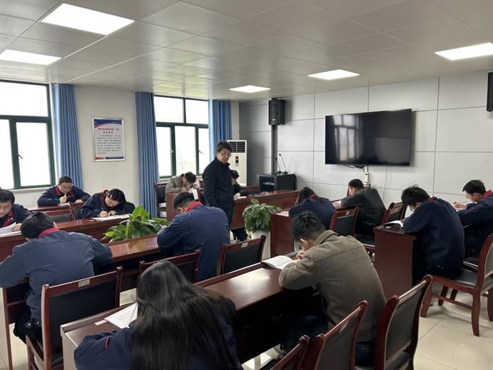 建材公司、檢測公司聯(lián)合開展管理人員業(yè)務(wù)提升考試